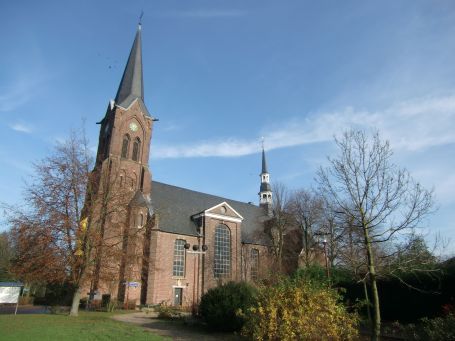 Xanten-Marienbaum : Wallfahrtskirche St. Mariä Himmelfahrt an der Klosterstraße